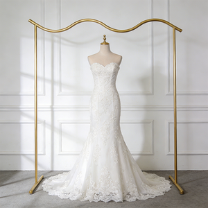 Exhibidores de Ropa de Alta Calidad para Tiendas de Novias, Color Oro Rosa, Exhibidores de Vestidos de Novia, Soportes para Abrigos - Product Image 1