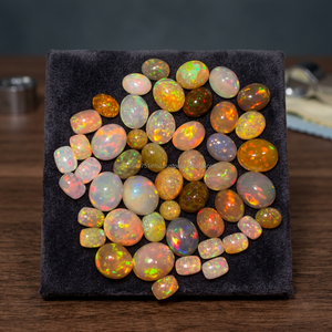 Opale d'Éthiopie naturelle jaune, cabochons à taille mixte, jeu de couleurs brillant et effet de feu, pierre précieuse en vrac pour la fabrication de bijoux - Product Image 5