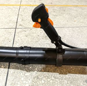 Souffleur à neige industriel portatif 2 temps 81,6 cm³ à essence 3,5 kW - Product Image 5