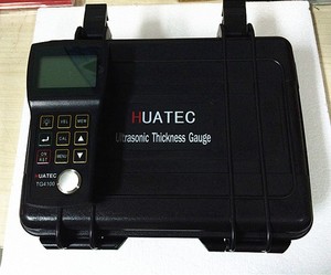 เครื่องวัดความหนาอัลตราโซนิกแบบพกพา รุ่น TG-4100 สำหรับวัดพลาสติก ผนัง ขวด และวัสดุอื่นๆ ที่มีการเคลือบผิว - Product Image 2