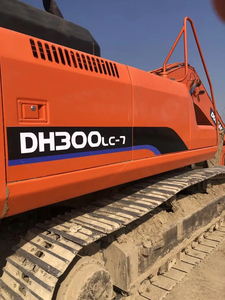 รถขุดตีนตะขาบ Doosan DH300LC-7 มือสอง ขนาด 30 ตัน ลดราคาพิเศษ รถขุดไฮดรอลิกเกาหลีแท้ สำหรับงานดินและงานก่อสร้างทางหลวง - Product Image 3