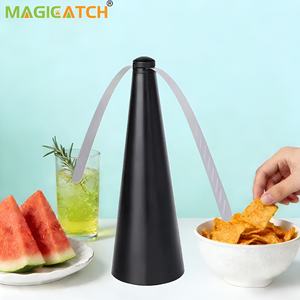 Ventilateur pliable Magicatch en PP avec pales souples et conception à autonomie prolongée pour les buffets de chambre d'hôtel - Product Image 1