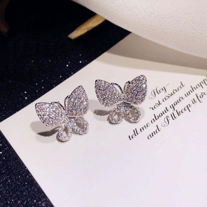 Eleganti orecchini a forma di farfalla per donna, gioielli per le orecchie in stile scintillante - Product Image 3