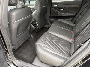 DEEPAL BLUE SL03 USADO, MODELO 2024, EDICIÓN GLORY 135PLUS, 5 PUERTAS, 5 ASIENTOS, EV, 1140 KM, HATCHBACK CON PORTÓN TRASERO ELÉCTRICO, NEGRO sobre NEGRO - Product Image 6
