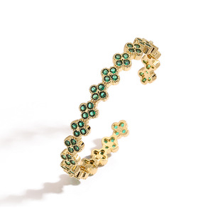 Bracciale da donna di lusso leggero in rame con zirconi, a quadrifoglio, apribile e regolabile, di nicchia, di alta gamma, a petalo di fiore - Product Image 5