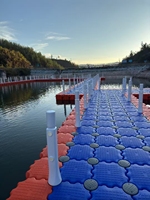 Plateforme flottante modulaire en HDPE pour quai de bateau, ponton en plastique, structure marine en acier, quai flottant
