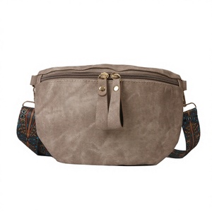 Bolso Tote de Viaje Unisex de Lujo Vintage, de Cuero PU, con Cadenas, Estilo Japonés, Correa de Hombro, Cierre de Cremallera - Product Image 2