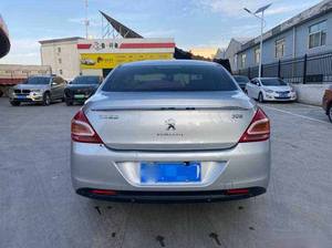 Fabriqué en Chine, Dongfeng <span class=keywords><strong>Peugeot</strong></span> <span class=keywords><strong>2008</strong></span> berline 5 places, transmission <span class=keywords><strong>automatique</strong></span> d'<span class=keywords><strong>occasion</strong></span>, <span class=keywords><strong>essence</strong></span>, avec toit ouvrant panoramique, sièges en tissu - Product Image 4