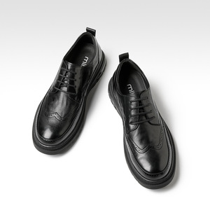 รองเท้าหนังผู้ชายแบบ Brogue หนังวัวแท้  ผูกเชือก  สำหรับใส่ทำงาน  ใส่ไปทำงาน  ใส่เดินทาง - Product Image 2
