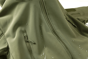 Chaqueta de Combate HBWJ01 Impermeable y Cortavientos con Múltiples Bolsillos, Forro Polar Interior, Color Verde Caqui Desierto - Product Image 5