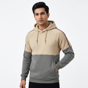 Sweat à capuche pour homme personnalisé avec une coupe confortable et des fonctionnalités sur mesure, parfait pour un usage quotidien élégant - Product Image 1