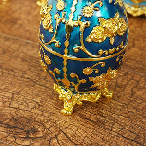 Exquisito Diseño, Caja de Joyería de Metal Chapado en Oro Hecha a Mano con Pedrería Colorida, Huevo Fabergé, para Pascua - Figura Decorativa - Product Image 5
