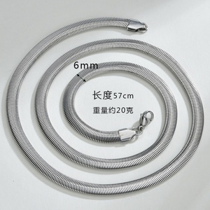 Cadena de Acero Inoxidable Plana con Diseño Espiga de Serpiente para Joyería de Moda - Product Image 1