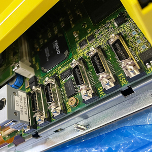 A02B-0319-B500 Oi-TD 8.4 Inch FANUC CNC Controller New Original From Japan - Product Image 3