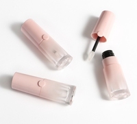 Tubo de lápiz labial pequeño y grueso con logotipo personalizado, degradado brillo labial rosa de marca grande, plástico vacío con tapa abatible hecha de material ABS