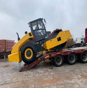 รถบดถนนไฮดรอลิกแบบดรัมเดี่ยว 20 ตัน รุ่น CLG6120E/6120E - Product Image 3