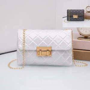 Sac à bandoulière de voyage en PU imperméable grande capacité pour femme, avec chaîne, simple et élégant, collection automne - Product Image 2