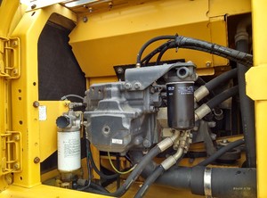 Excavadora sobre orugas hidráulica usada de segunda mano, buen trabajo, estado de tierra móvil, 20 toneladas, PC Komatsu 220-8 200-8 220-7 200-6 - Product Image 5