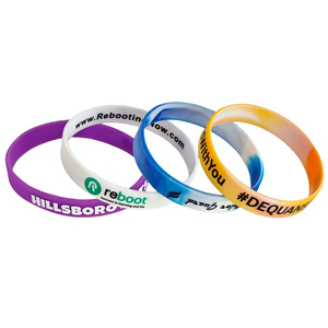 Pulseras de silicona de color sólido CCH Wholesale para natación y deportes, pulseras de goma impresas. - Product Image 2