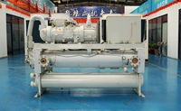 Unité de refroidissement à vis d'occasion 137KW R22, refroidie par eau, pour système de climatisation central commercial et industriel, 380V