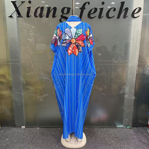 Vente directe usine Nouveauté 2026 Robe <span class=keywords><strong>Boubou</strong></span> Ankara ethnique ample et décontractée <span class=keywords><strong>à</strong></span> col en V, <span class=keywords><strong>à</strong></span> rayures et imprimé floral, pour vacances <span class=keywords><strong>à</strong></span> la plage africaines et soirées - Product Image 5