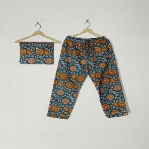 Conjunto de Pijama de Algodón Multicolor al por Mayor, Ropa de Dormir con Estampado Floral Hecho a Mano, Disponible a Precio de Mayoreo - Product Image 3