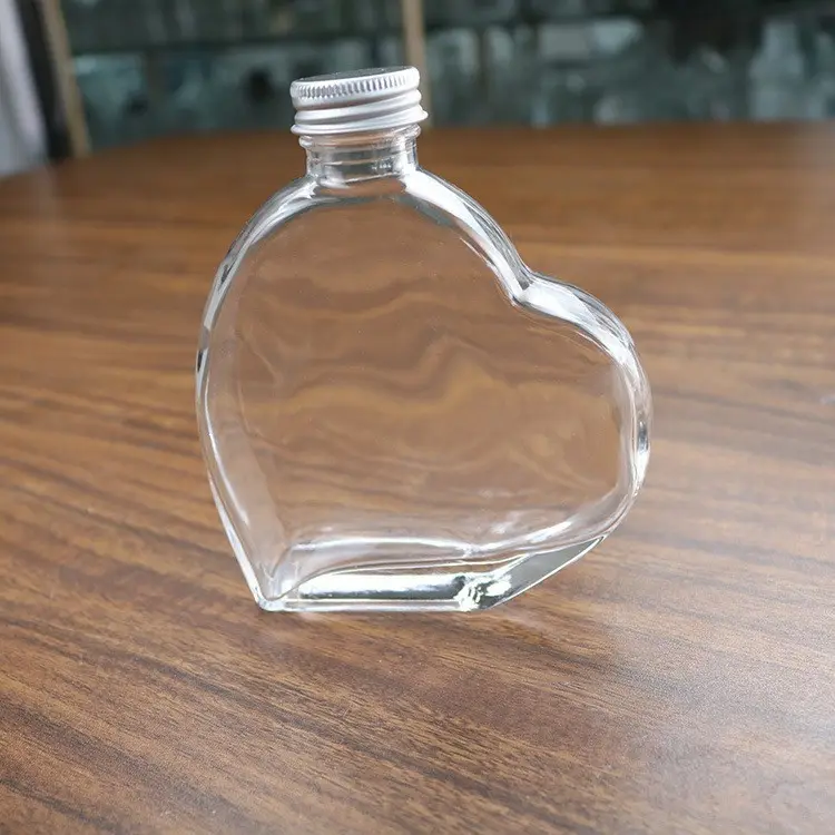 180ml heart shaped glass bottle with aluminum cap for iced cold brew coffee glass juice bottles fruit wine