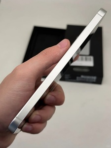 Venta al por Mayor Sam Gala//xy S24+ 5G 6.7" QHD+ 120Hz AMOLED 50MP OIS 12GB 256GB 4900mAh 45W S24+ para Negocios IP68 Desbloqueado de Fábrica - Product Image 3