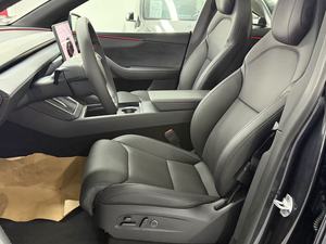 Tesla Model Y <span class=keywords><strong>L</strong></span>: Espacio Maximizado, Compromiso Minimizado. Distancia entre ejes más larga, aventura sin <span class=keywords><strong>l</strong></span>ímites. - Product Image 3