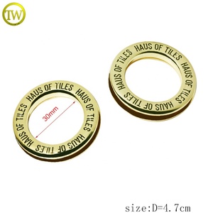 Ojetes metálicos de alta calidad para bolsos, con nombre esmaltado personalizado, color dorado, herrajes para cortinas, ojetes metálicos con logo, correa para portiere - Product Image 2