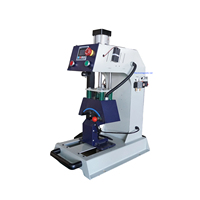 Machine d'étiquetage pneumatique entièrement automatique en forme d'arc pour chapeaux, nouvelle machine de marquage à chaud multicolore pour casquettes