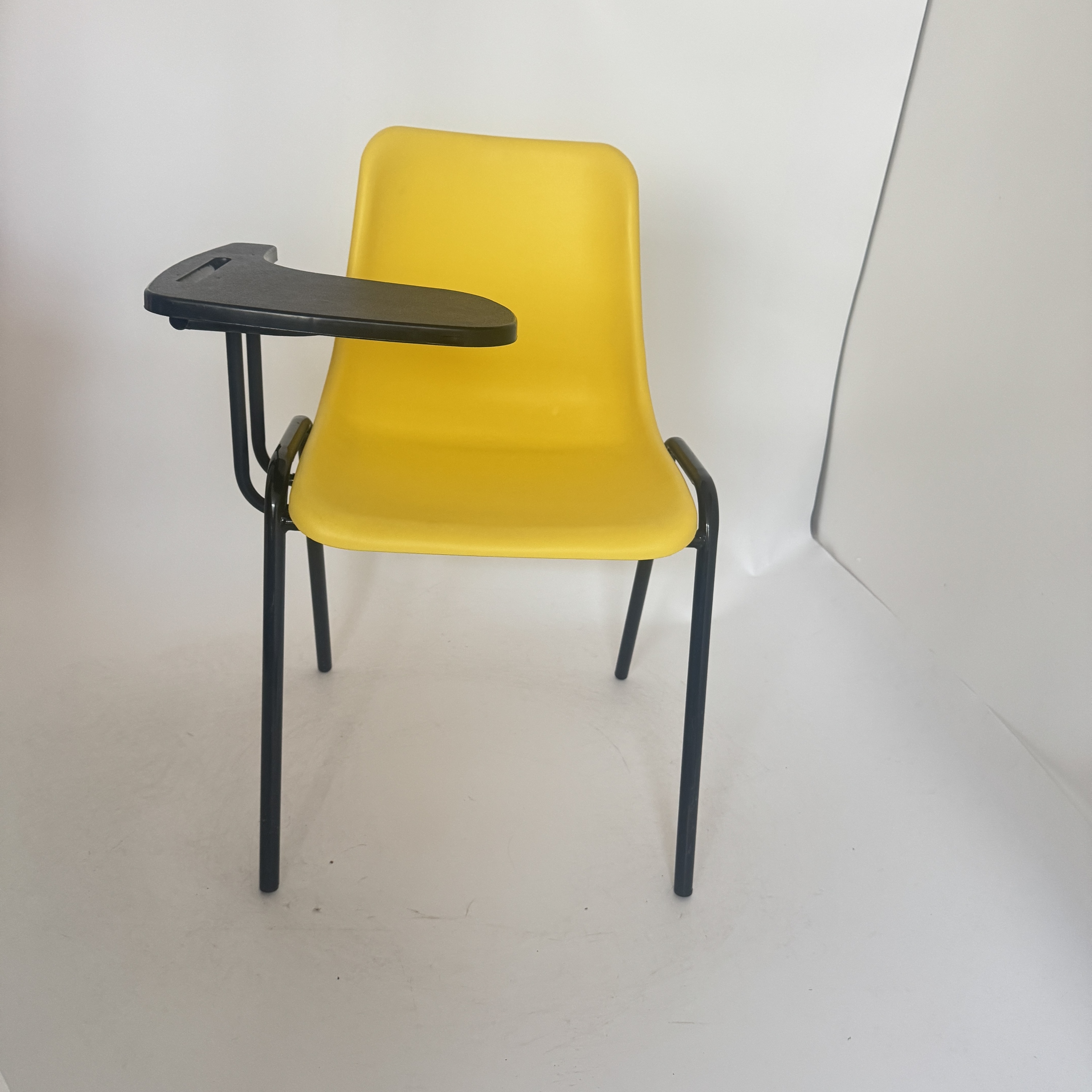 commercial-grade-lecture-hall-chair-with-tablet-arm