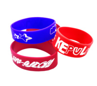 Publicité promotionnelle Cadeaux de haute qualité Logo personnalisé Bracelets décoratifs en silicone avec élastique Bracelets souples