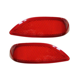 Feu de position latéral Hyundai Accent rouge en PC 25V pour modernisation et retrofit - Product Image 2