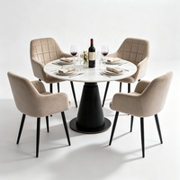 Fauteuil de salle à manger en velours tufté avec pieds en métal noir pour la maison, l'appartement, le restaurant, l'hôtel (vente en gros)