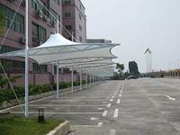 Auvent à tiges de traction en PTFE PVDF grande portée, résistant au feu, imperméable, pare-soleil et abri de pluie pour parking commercial