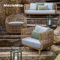 Mobilier rustique pour loisirs Petite table basse d'asie du sud-est indonésienne Chaises de jardin d'intérieur en rotin Canapé Table et chaises d'extérieur