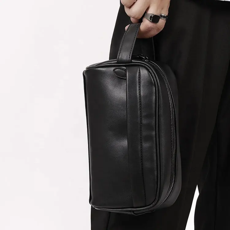 डिजाइनर लोगो स्टॉक चिकनी चमड़े आरामदायक धोने बैग पर्स पोर्टेबल यात्रा Toiletry बैग पुरुषों उपहार कॉस्मेटिक बैग और मामलों के लिए
