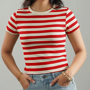 T-shirt en tricot à manches courtes et col rond rayé rouge et crème pour femme MERITORIOUS INTERNATIONAL, style décontracté, toutes saisons - Product Image 2