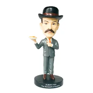 Nieuw Ontwerp Custom Hars Bobble Head Albert Fish Karakter Bobble Head Standbeeld Decoratief Home Art Cadeau