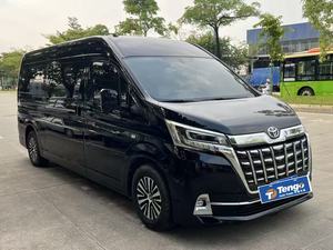 Toyota <span class=keywords><strong>Hiace</strong></span> 2023, 3.5L, Automática, Tracción Trasera, 7 Plazas, Versión Original Personalizada - Product Image 2