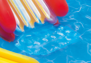 Glissade gonflable <span class=keywords><strong>INTEX</strong></span> 57453 en PVC en forme de huit arc-en-ciel <span class=keywords><strong>avec</strong></span> pulvérisation d'eau pour <span class=keywords><strong>piscine</strong></span> pour enfants, utilisation estivale - Product Image 2