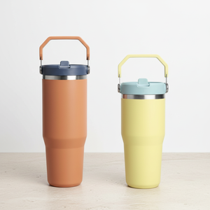 แก้วน้ำเก็บความร้อนสุญญากาศสแตนเลสขนาด 20 ออนซ์ พร้อมฝาปิดแบบมีหูจับและหลอดดูดแบบพับได้ - Product Image 6