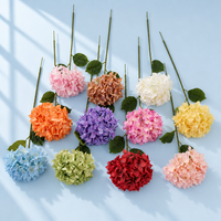 Bunga Hydrangea Palsu dengan Daun untuk Dekorasi Meja Pernikahan