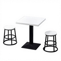Meubles de restaurant modernes en bois rond en marbre, table carrée de restauration rapide de café chinois en gros personnalisée