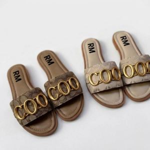 Nouvelles Sandales et Chaussons pour Femme - Product Image 1
