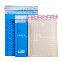Enveloppes rembourrées biodégradables en poly enveloppes à bulles taille personnalisée 6x10 pouces échantillon gratuit recyclable sac d'expédition en poly bulle