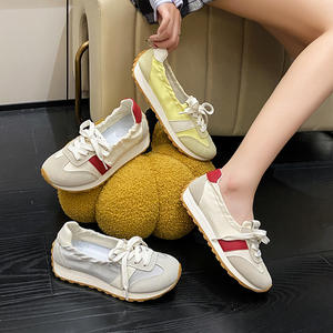 Zapatillas Blancas Estilo Coreano para Mujer, Nuevo Estilo Verano 2025, Zapatos Casuales y Deportivos Versátiles - Product Image 1