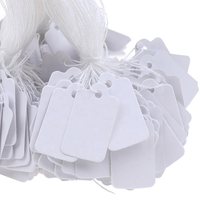 Petites balançoires blanches personnalisées pour bijoux étiquettes volantes avec ficelle élastique, étiquettes volantes pour vêtements
