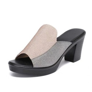 Zapatos de Tacón Grueso Impermeables con Plataforma y Cuentas Brillantes para Mujer, Talla Grande, Estilo Casual de Verano, Sandalias de Tacón Alto para Todo el Año - Product Image 5